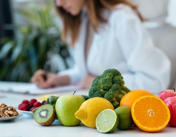 Nutrición y bienestar: cómo nuestros expertos pueden ayudarte a mantener un estilo de vida saludable